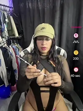 KatianPierce online show from 07-12-26, 10:56