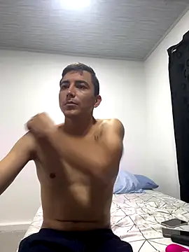 Snapshot of pareja_curiosa19 chatting on 10-21-25, 02:01 pareja curiosa19 online show from 10-21-25, 02:01