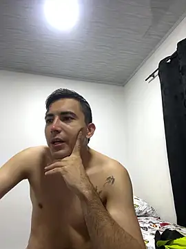 Snapshot of pareja_curiosa19 chatting on 01-11-26, 01:32 pareja curiosa19 online show from 01-11-26, 01:32