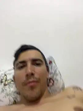 Snapshot of pareja_curiosa19 chatting on 01-15-26, 04:06 pareja curiosa19 online show from 01-15-26, 04:06