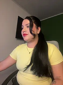 pareja curiosa19 online show from 06-10-26, 02:12