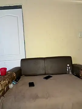 Snapshot of BigRound-Bootayy chatting on 02-05-26, 02:22 BigRound-Bootayy online show from 02-05-26, 02:22