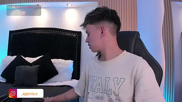 LiamWildx20 online show from 06-12-26, 05:06