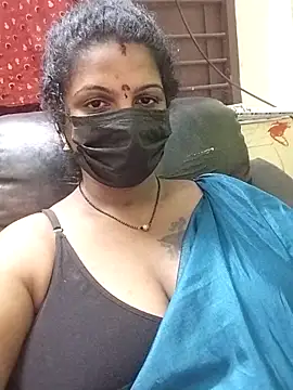 Snapshot of poojaa-rani chatting on 01-31-26, 07:11 poojaa-rani online show from 01-31-26, 07:11