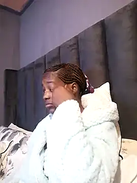 Snapshot of sexylira chatting on 09-30-25, 12:21 sexylira online show from 09-30-25, 12:21