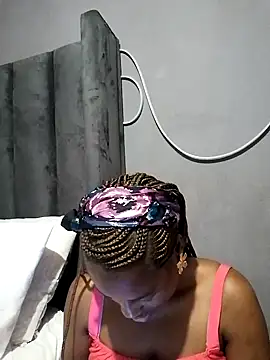 Snapshot of sexylira chatting on 10-09-25, 03:21 sexylira online show from 10-09-25, 03:21