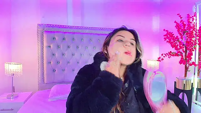 Snapshot of Lia_adamsss chatting on 09-20-25, 12:11 Lia adamsss online show from 09-20-25, 12:11