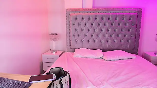 Snapshot of Lia_adamsss chatting on 12-17-25, 12:49 Lia adamsss online show from 12-17-25, 12:49