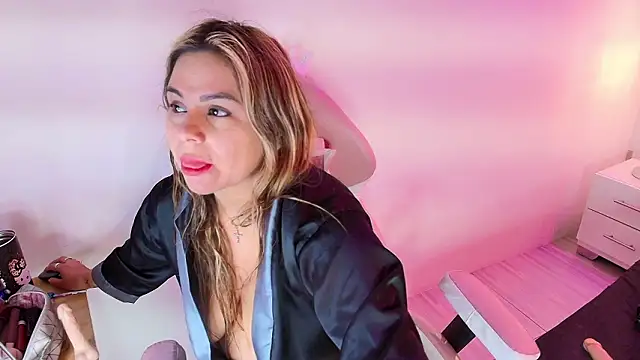 Snapshot of Lia_adamsss chatting on 02-01-26, 03:54 Lia adamsss online show from 02-01-26, 03:54