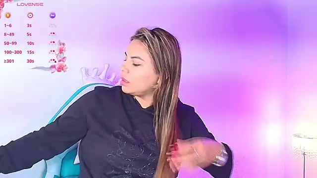 Snapshot of Lia_adamsss chatting on 02-10-26, 03:32 Lia adamsss online show from 02-10-26, 03:32