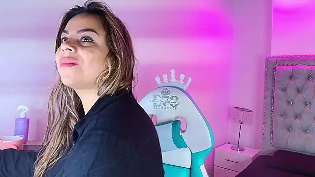 Snapshot of Lia_adamsss chatting on 03-15-26, 03:56 Lia adamsss online show from 03-15-26, 03:56