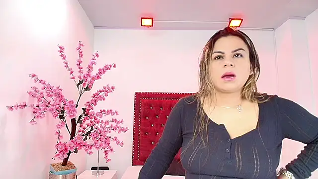 Snapshot of Lia_adamsss chatting on 05-20-26, 03:24 Lia adamsss online show from 05-20-26, 03:24