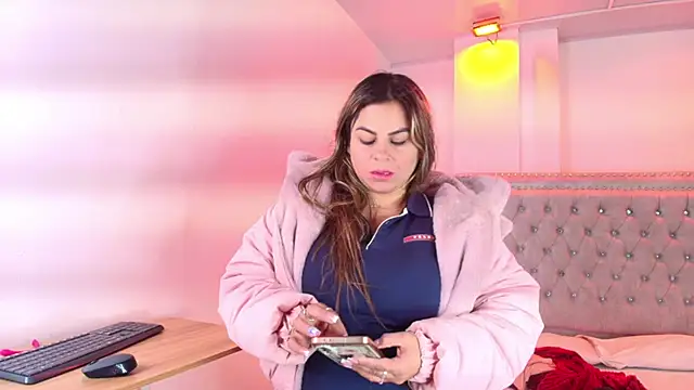 Snapshot of Lia_adamsss chatting on 05-31-26, 03:26 Lia adamsss online show from 05-31-26, 03:26