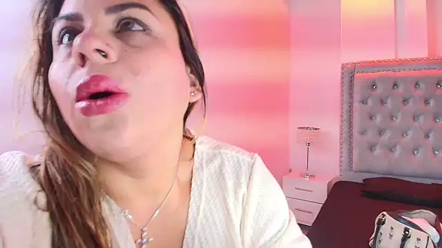 Snapshot of Lia_adamsss chatting on 06-03-26, 04:04 Lia adamsss online show from 06-03-26, 04:04