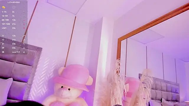 Snapshot of laurencarter1 chatting on 09-16-25, 03:07 laurencarter1 online show from 09-16-25, 03:07