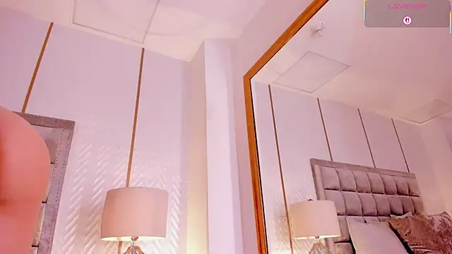 Snapshot of laurencarter1 chatting on 11-29-25, 09:40 laurencarter1 online show from 11-29-25, 09:40