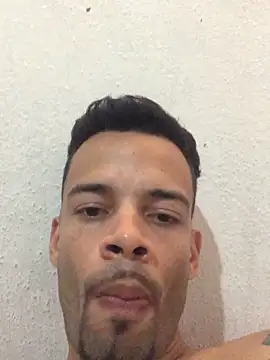 HenriquePhn online show from 06-14-26, 07:38