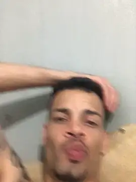 HenriquePhn online show from 08-02-26, 05:06