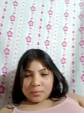 Snapshot of abby_roux chatting on 10-16-25, 08:10 abby roux online show from 10-16-25, 08:10