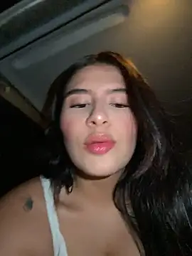 andrea gomes  online show from 04-30-26, 06:42