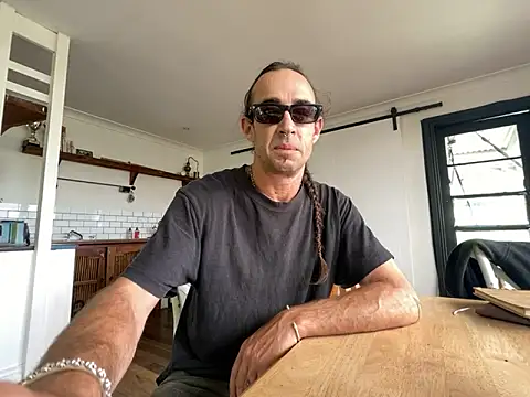 Snapshot of mastertittiefkr chatting on 11-17-25, 02:39 mastertittiefkr online show from 11-17-25, 02:39
