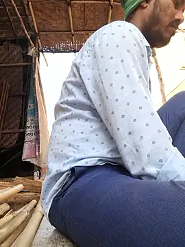 Snapshot of hot_integer chatting on 11-28-25, 03:31 hot integer online show from 11-28-25, 03:31