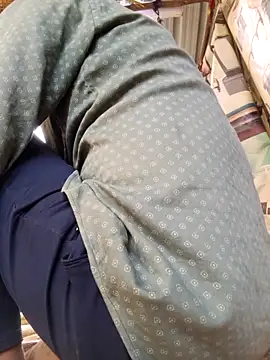 Snapshot of hot_integer chatting on 02-03-26, 03:37 hot integer online show from 02-03-26, 03:37