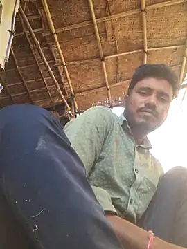 Snapshot of hot_integer chatting on 02-13-26, 04:08 hot integer online show from 02-13-26, 04:08