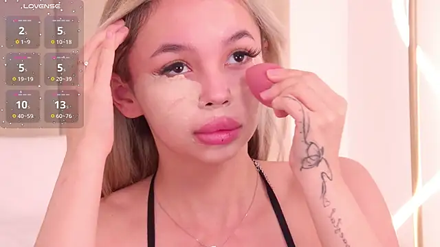 Snapshot of katyevance chatting on 12-05-25, 05:20 katyevance online show from 12-05-25, 05:20