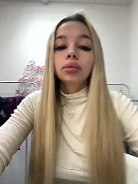 Snapshot of katyevance chatting on 02-12-26, 07:25 katyevance online show from 02-12-26, 07:25