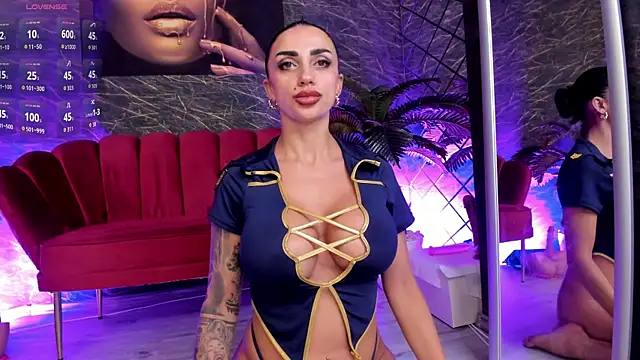 IzabelaTessa online show from 07-28-26, 07:04