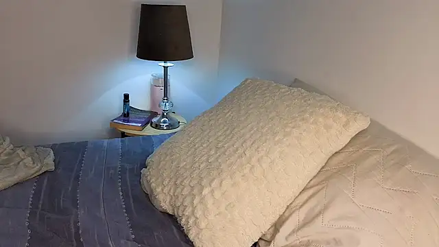 Snapshot of haku_kanjy chatting on 10-26-25, 12:38 haku kanjy online show from 10-26-25, 12:38