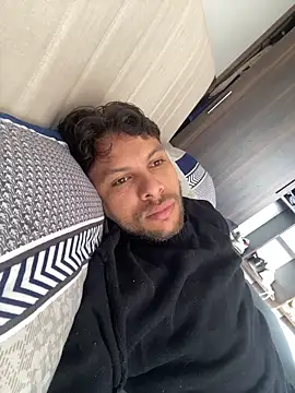 Snapshot of haku_kanjy chatting on 11-03-25, 12:28 haku kanjy online show from 11-03-25, 12:28