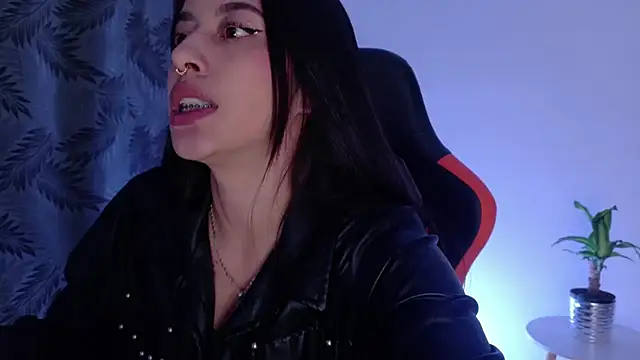 Misscarolsph online show from 07-19-26, 08:23