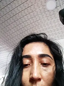 Elowyn online show from 10-04-25, 04:49