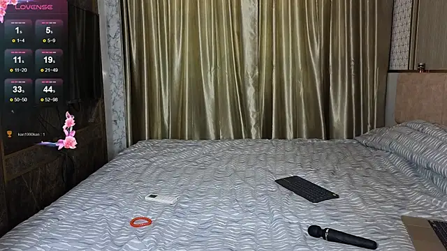 Snapshot of hot_ass_18 chatting on 01-07-26, 06:27 hot ass 18 online show from 01-07-26, 06:27