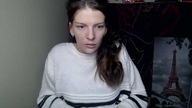 Snapshot of VanessaRey_ chatting on 10-10-25, 05:28 VanessaRey online show from 10-10-25, 05:28