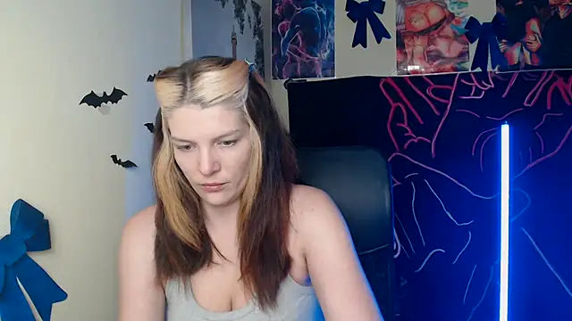 VanessaRey  online show from 04-26-26, 06:44