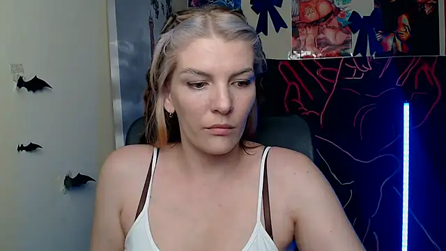 VanessaRey  online show from 05-13-26, 03:20