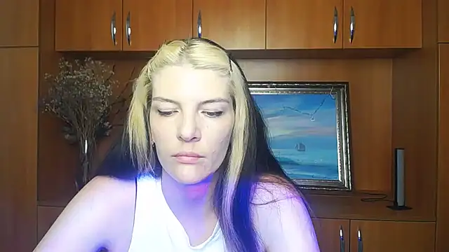 VanessaRey  online show from 06-23-26, 07:17