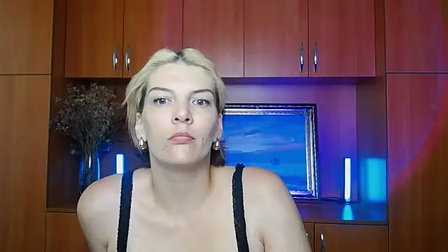 VanessaRey  online show from 07-07-26, 07:09