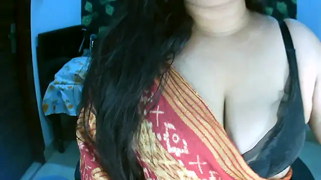 Snapshot of sonali4 chatting on 07-08-26, 11:48 sonali4 online show from 07-08-26, 11:48