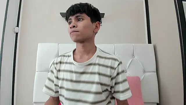 Ethan Westt online show from 09-22-25, 08:55