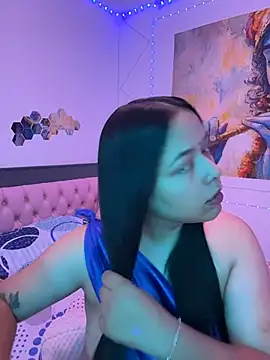 Snapshot of Deepika_padukoneNisha chatting on 01-10-26, 05:58 Deepika padukoneNisha online show from 01-10-26, 05:58