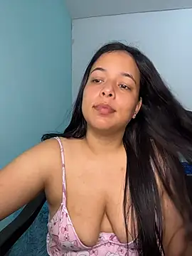 Snapshot of Deepika_padukoneNisha chatting on 02-08-26, 01:25 Deepika padukoneNisha online show from 02-08-26, 01:25