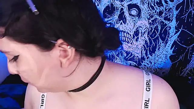 mikaskullcs online show from 09-22-25, 04:47