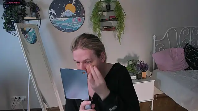 Jes Solar online show from 10-14-25, 02:29