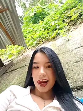 Snapshot of adrianagilton chatting on 09-08-25, 02:27 adrianagilton online show from 09-08-25, 02:27