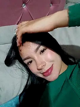 Snapshot of adrianagilton chatting on 10-18-25, 10:32 adrianagilton online show from 10-18-25, 10:32