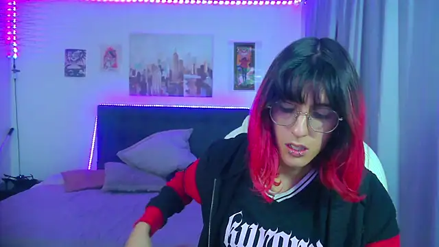 goth minerva online show from 04-22-26, 01:45